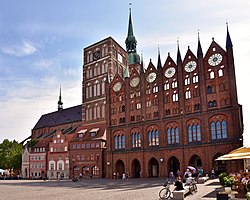 250px Rathaus2C Stralsund2C 2019 280229