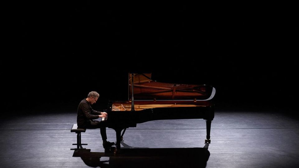 Klavierabend mit Matthias Kirschnereit – Werke von Beethoven, Clementi, Ginastera und Busoni 1 Klavierabend mit Matthias Kirschnereit – Werke von Beethoven, Clementi, Ginastera und Busoni