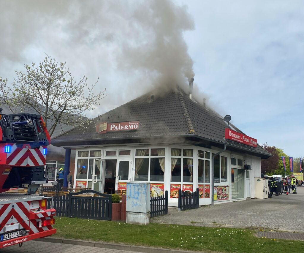 Brand einer Pizzeria in Stralsund 1 Pizzeria