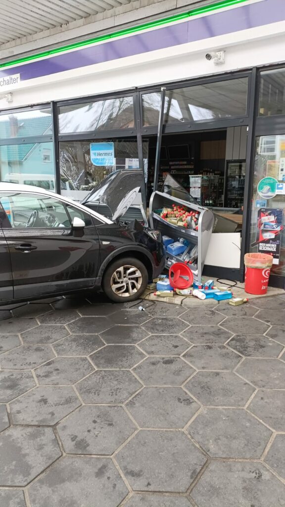 VU POil Tankstelle1