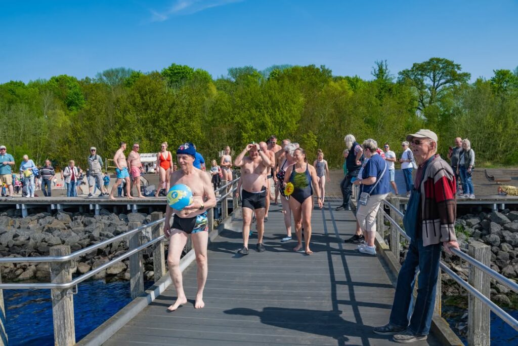 Sonnenschein und Hering satt: Das 33. Heringsfest in Altefähr begeisterte! 2 494324930 710672148287405 7264427244861157190 n