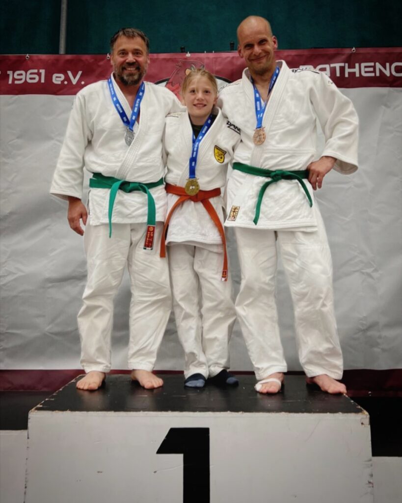 Stralsunder Judo-Club im Goldrausch: Fünfmal Gold für Geschwister Noack an einem Wochenende! 2 Karsten Lange August Lange und Ronny Schwebke Lack