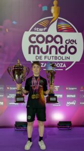 Dreifacher Weltmeistertitel für Fabian Honekamp im Tischfußball!