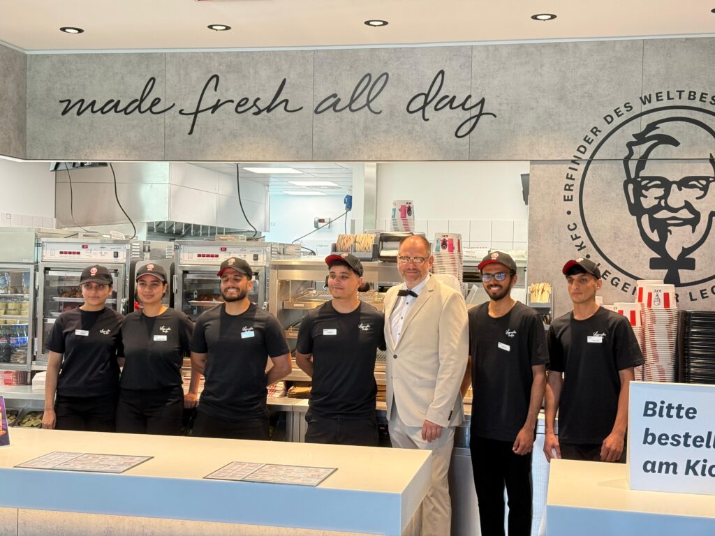 Wind, Wellen und Wings: KFC bringt Kentucky Fried Chicken nach Stralsund 5 WhatsApp Image 2025 07 16 at 13.56.41 1 1